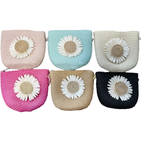 Bolsito pequeño infantil con adorno flor_EMIM Mimbre y Aromas_Tu cestería de confianza
